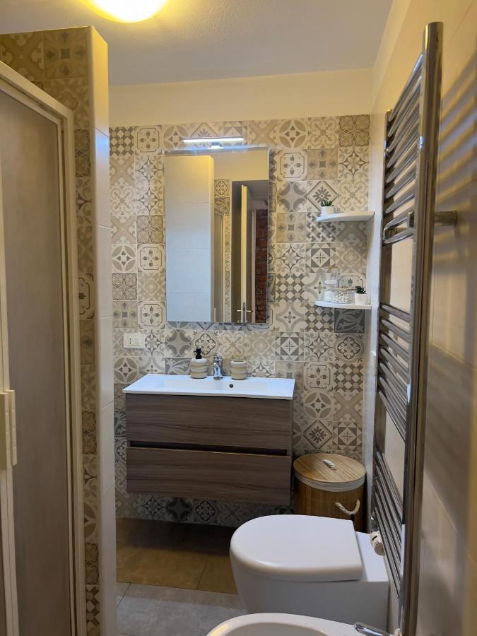 Regina Milano In Porta Romana 3 - Sky Tv, Wifi & Breakfast Box Milão Exterior foto